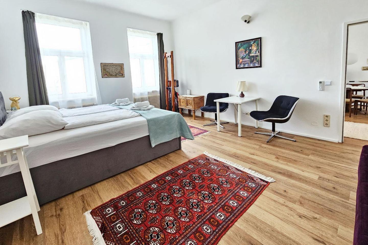 Vienna Palm Apartments Экстерьер фото